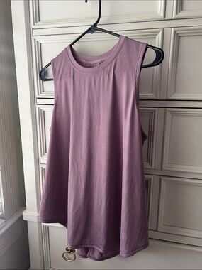 Lululemon split back muscle tank